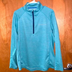 Vineyard Vines sea foam green.medium